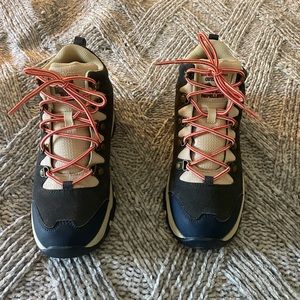 Sketchers Hiking Boots